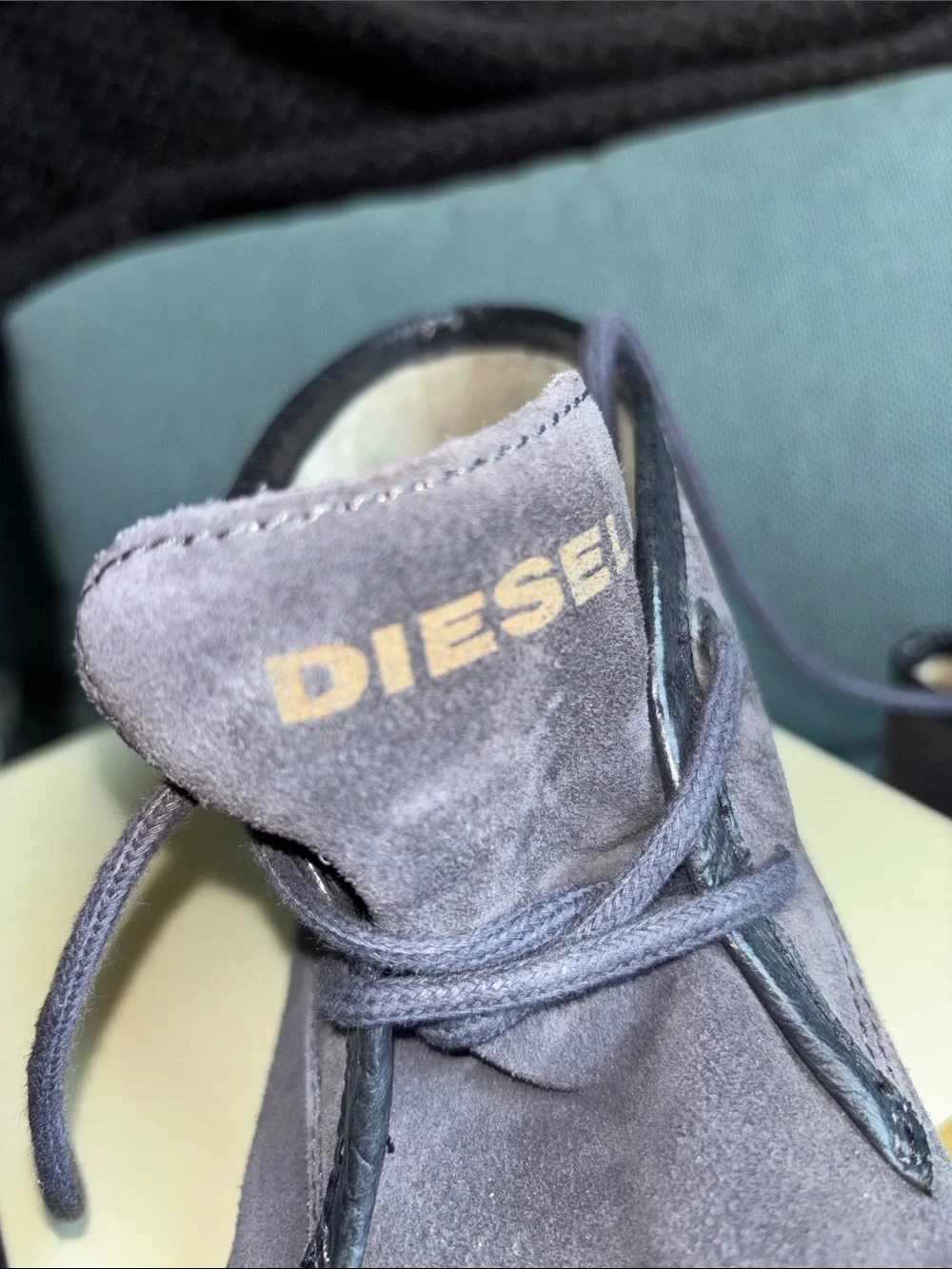 Diesel Men’s Charcoal Suede Chukka BICHUKKA CASTLEROCK Boots, Sz 10. Like New!